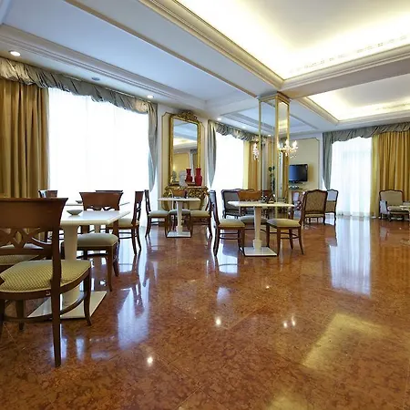 ميركيور ستيندال فندق